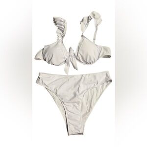 SHEIN Swim Curve Plus Size Solid Ruffle Trimmed Bikini Set with Underwire